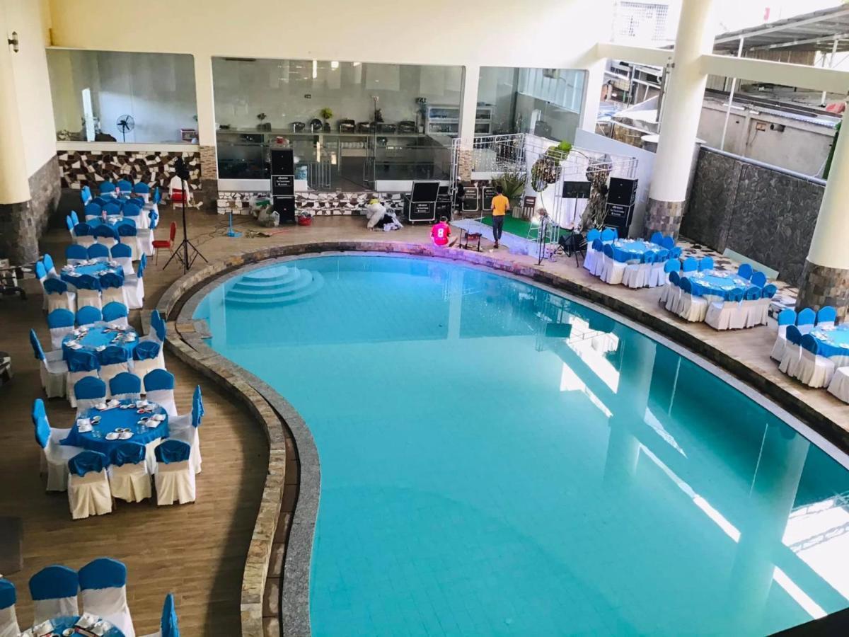 Que Toi Hotel Soc Trang Екстер'єр фото